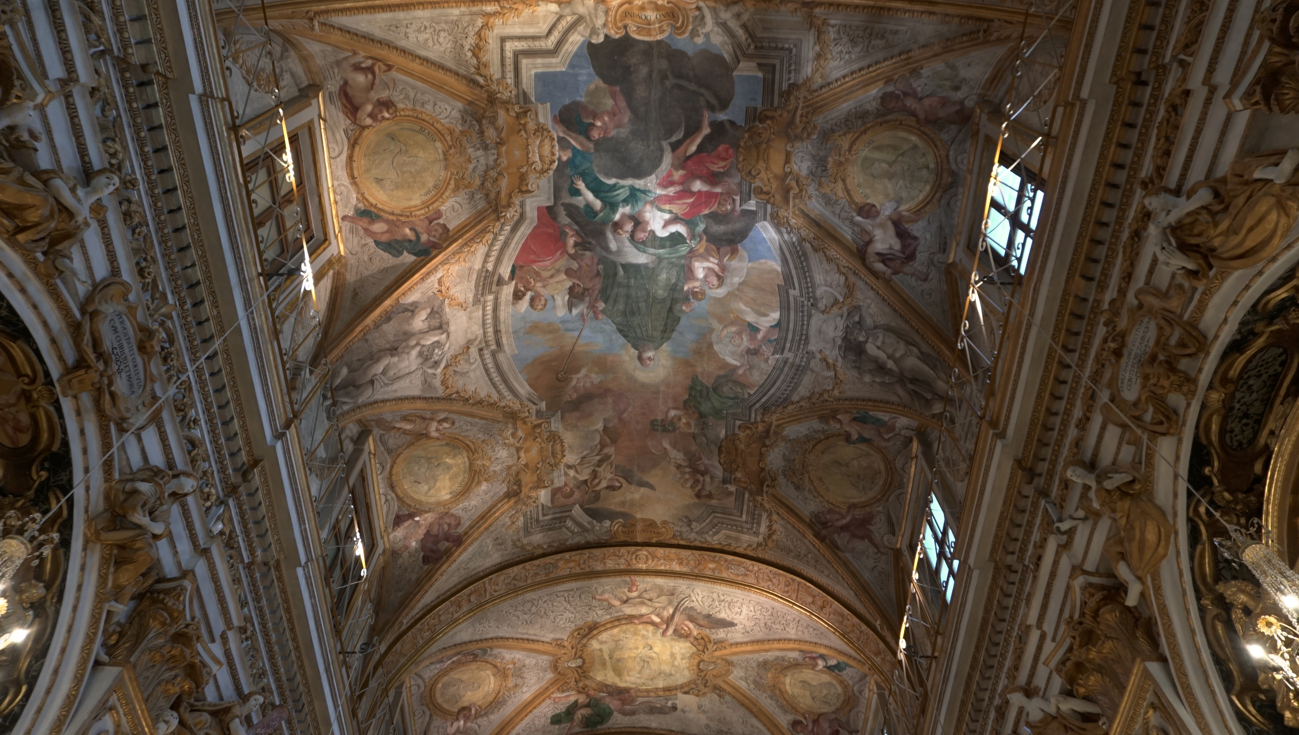 Serra San Quirico, Chiesa di Santa Lucia: il soffitto affrescato