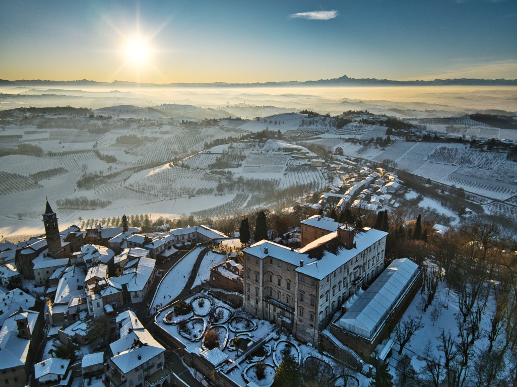 Paesaggio di Govone in inverno (Asti)