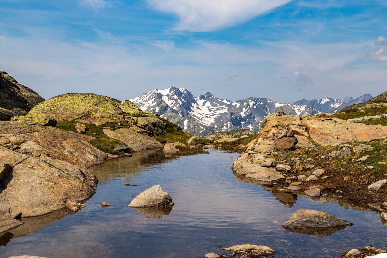 Paesaggio estivo sopra La Thuile