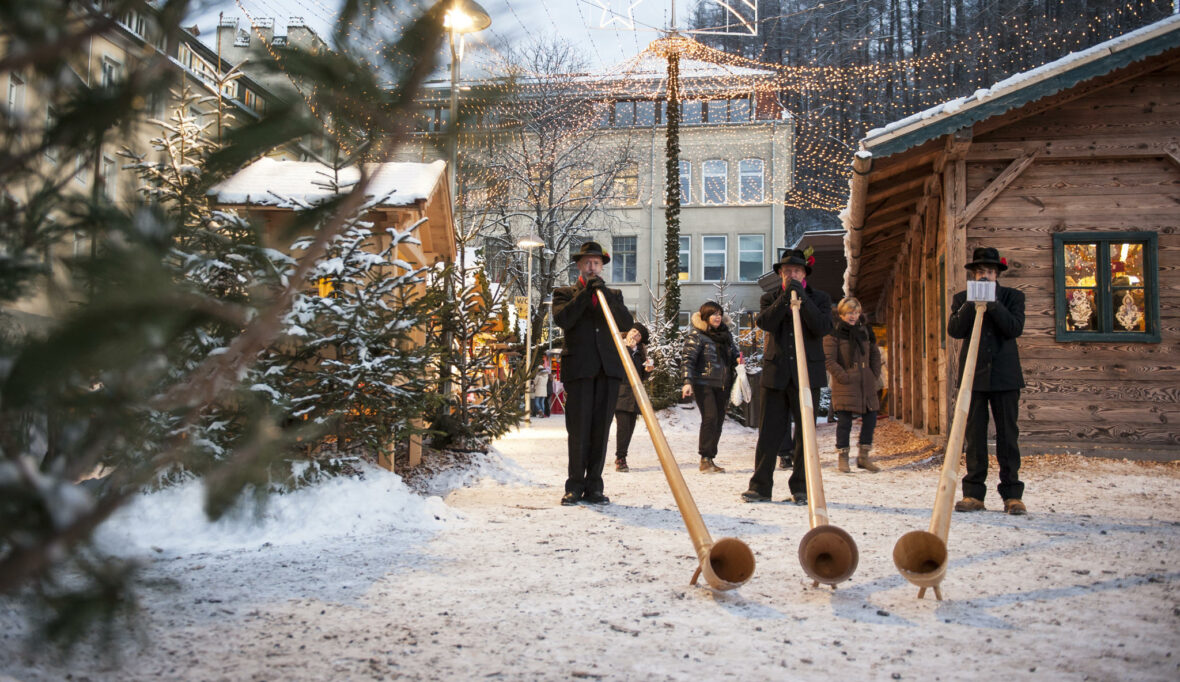 Il mercatino di Natale a Brunico, in Alto Adige