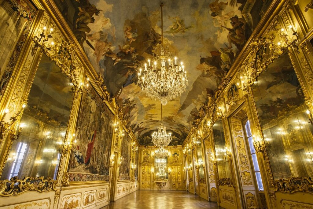 Milano, Palazzo Clerici, Galleria del Tiepolo  ph Roberto Morelli